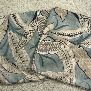 2 Tropical Throw Pillow Cases